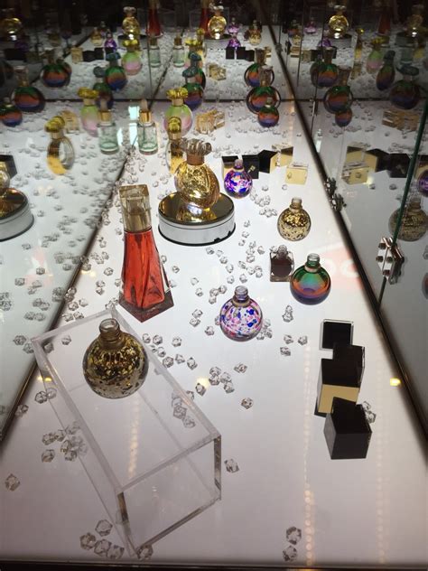 上海最大的奢侈品店在什么地方